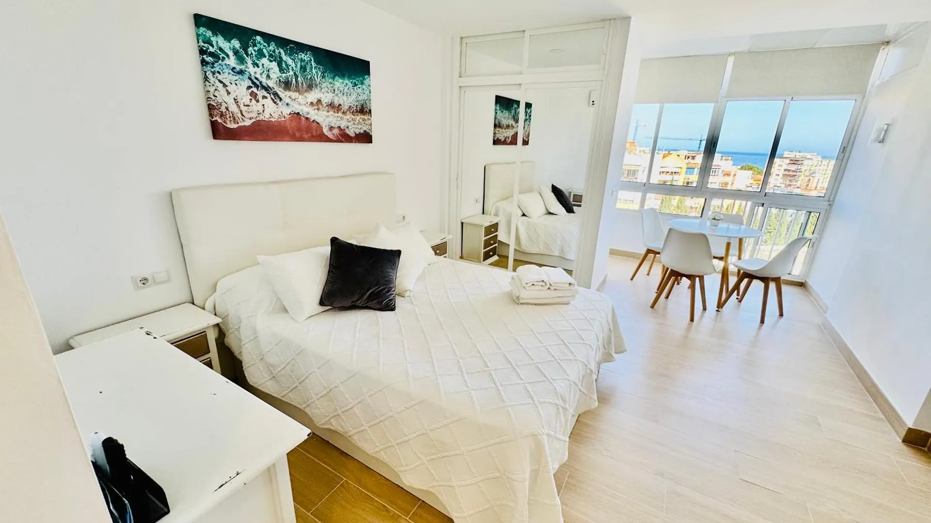 Apartment Moderno-Luminoso-Vistas Al Mar-Benalmadena Costa