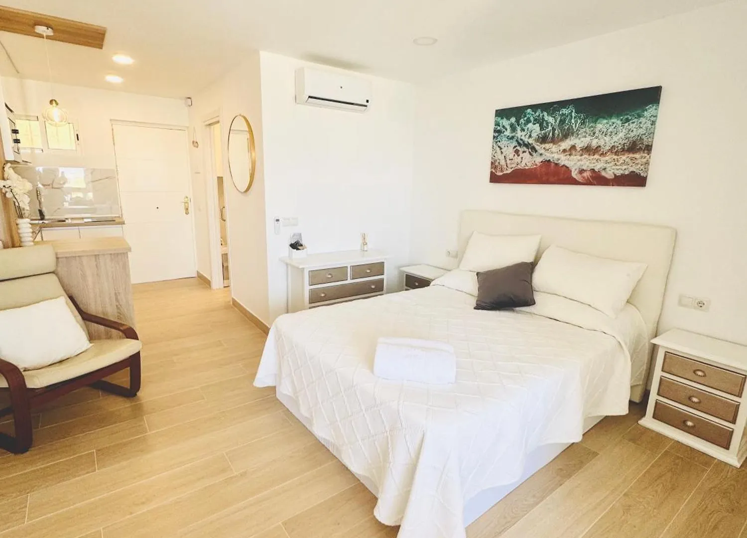 Nuevo Loft-Vistas Al Mar-Luminoso-Benalmadena Costa公寓 贝纳尔马德纳